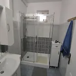 Viola Apartmanhaz Lejlighed *