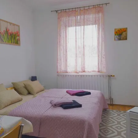 Viola Apartmanhaz Bogacs