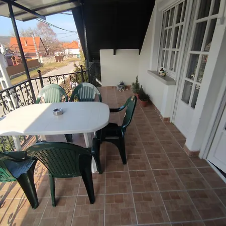 Viola Apartmanhaz 公寓