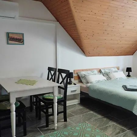 公寓 Viola Apartmanhaz *