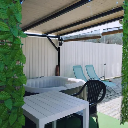 公寓 Viola Apartmanhaz *