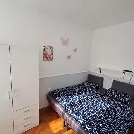 公寓 Viola Apartmanhaz *