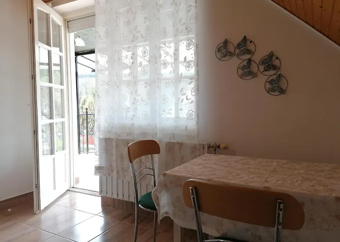 Viola Apartmanhaz Lägenhet *