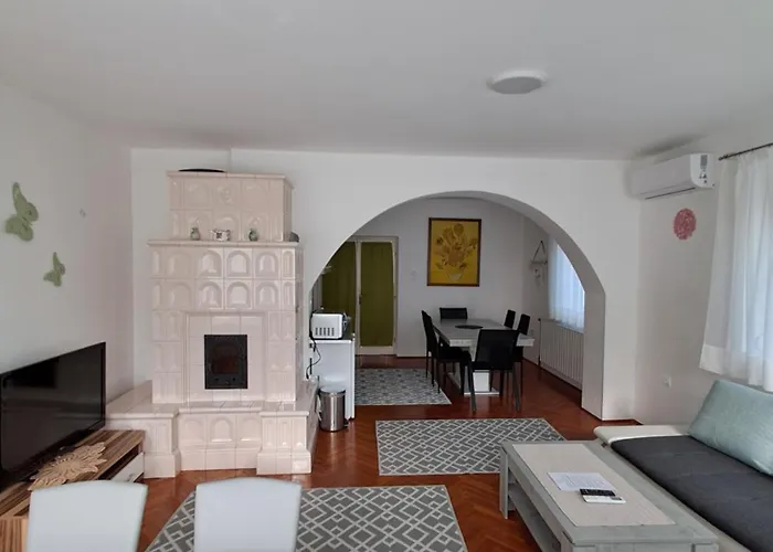 Viola Apartmanhaz Lägenhet